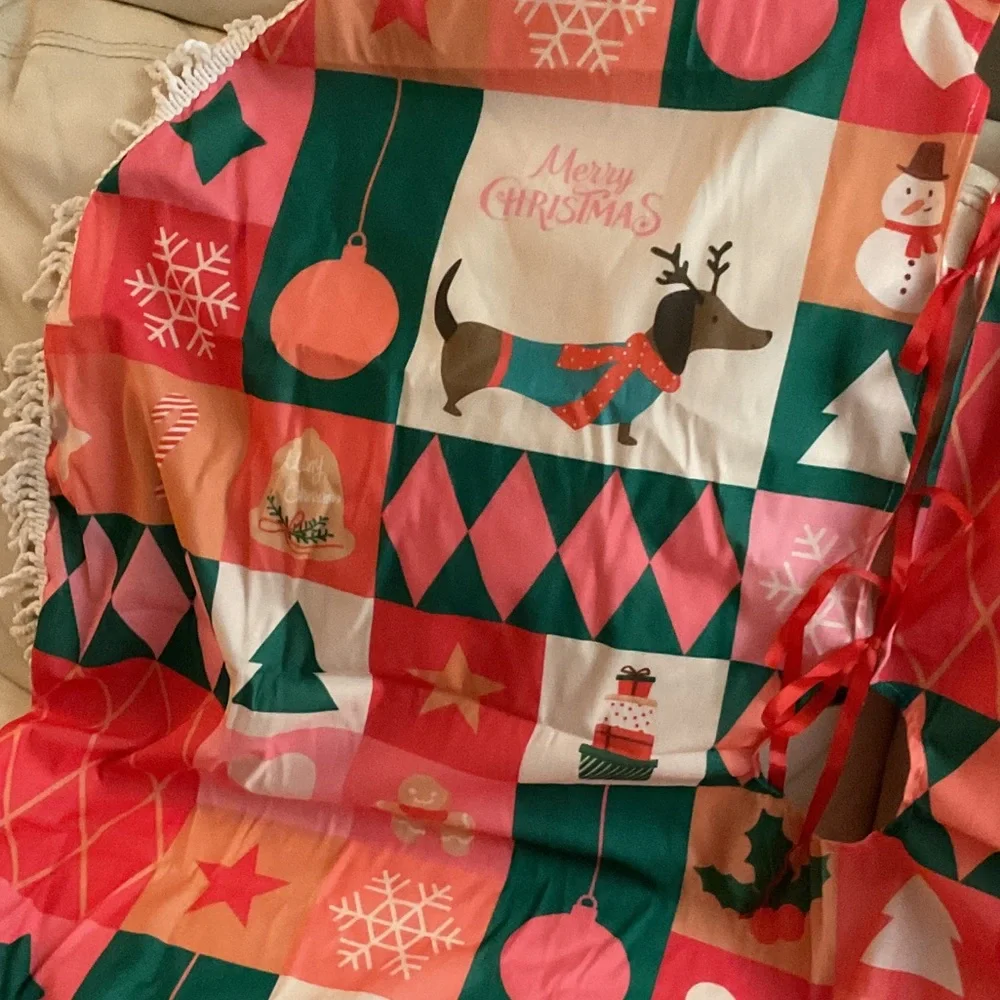 Festive Holiday Tree Skirt with Fringe